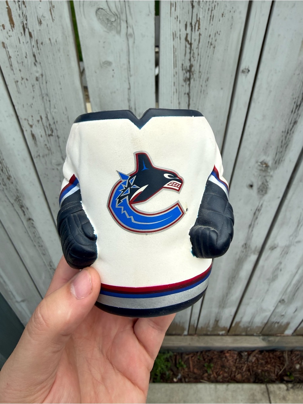 ๐ป 3/$12 White Vancouver Canucks Hockey Koozie